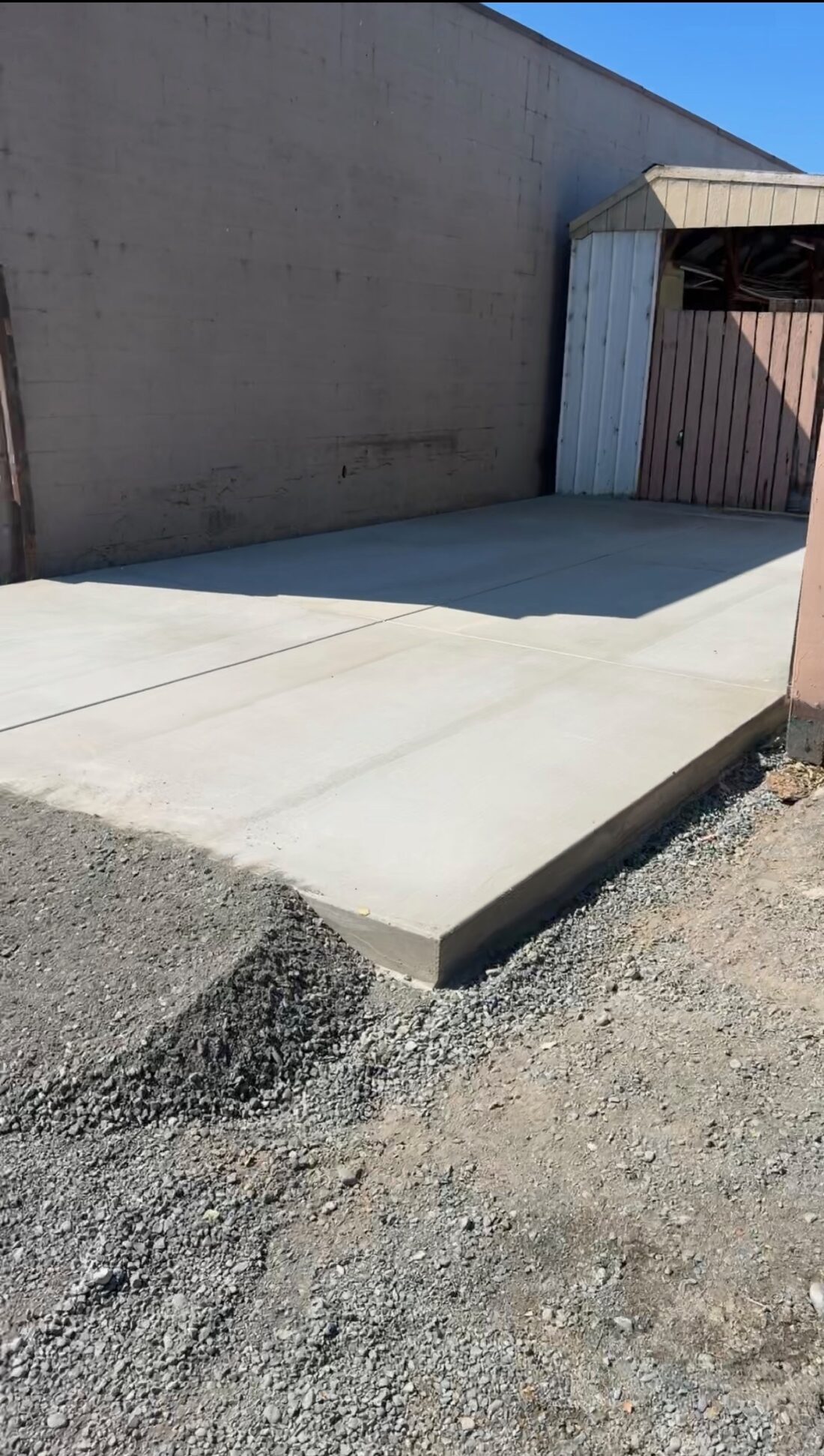 Smooth finished concrete slab, ground view
